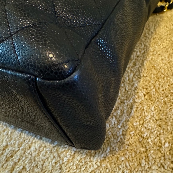 Chanel Black Quilted Caviar Timeless Classic Petit Shopping Tote - Picture 2 of 16